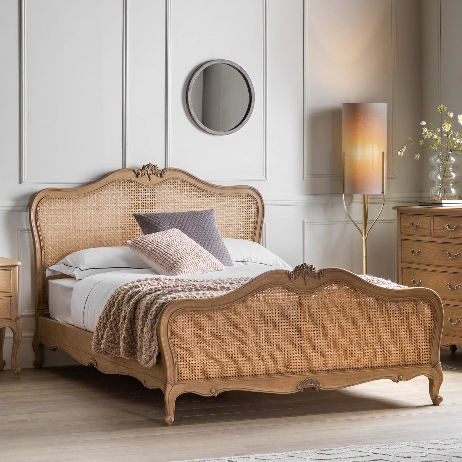 Chic Weathered Super King Cane Bed