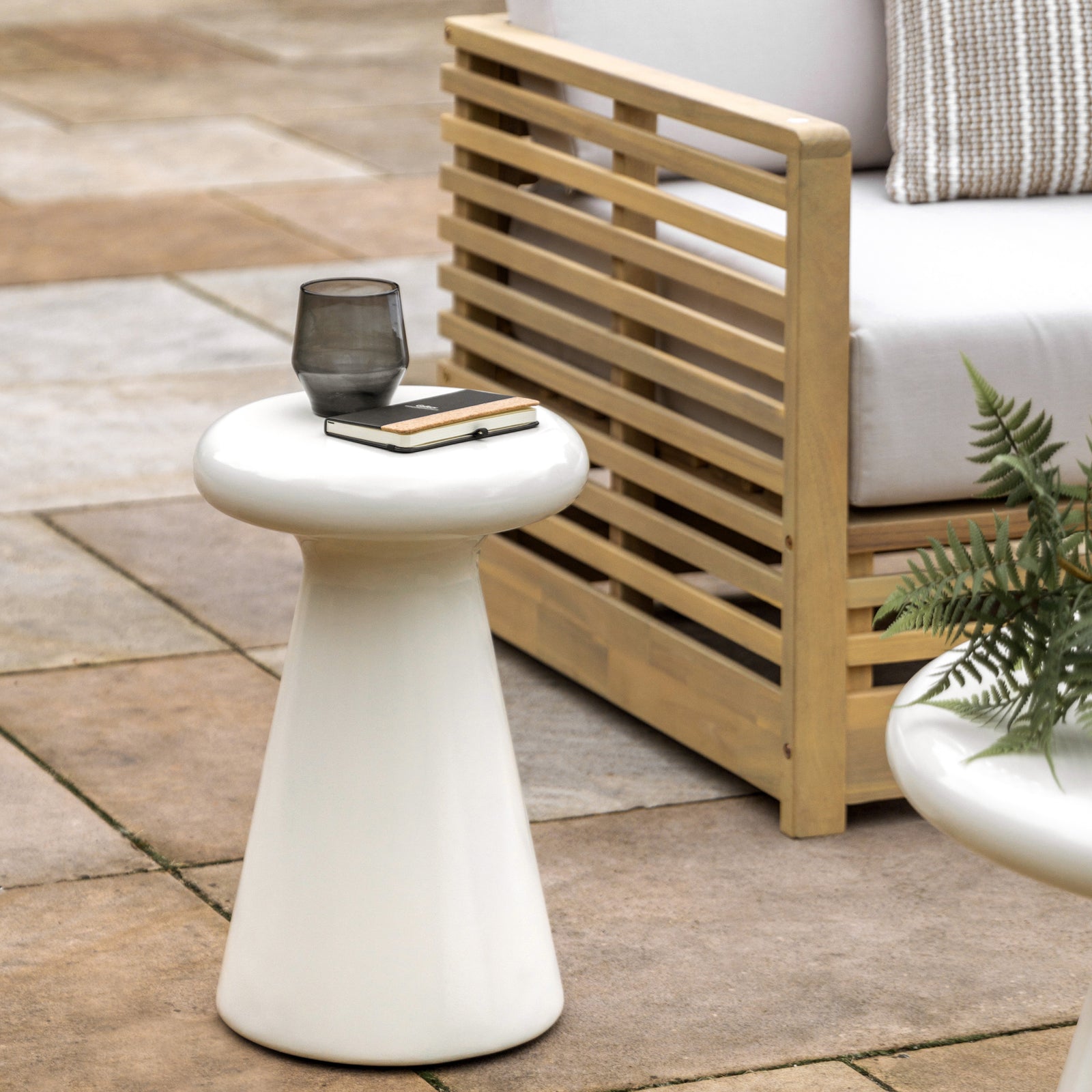 Table d'appoint Pavia en Crème Brillante