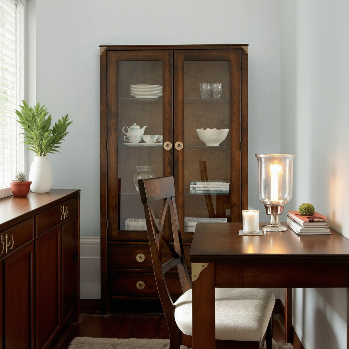Balmoral Armoire à 2 Portes et 2 Tiroirs pour Présentation en Châtaignier