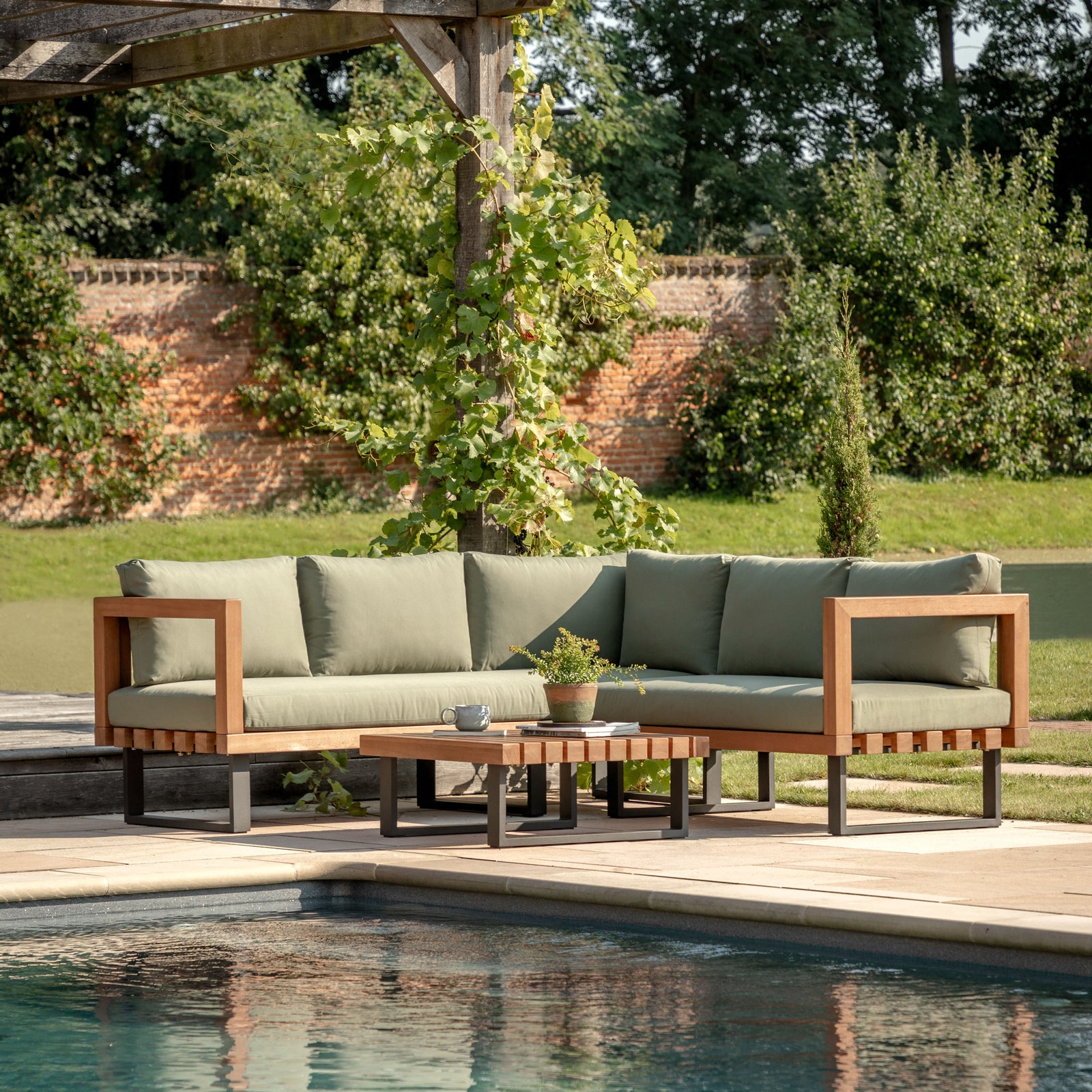 Gallery Garden Oad Corner Sofa Set