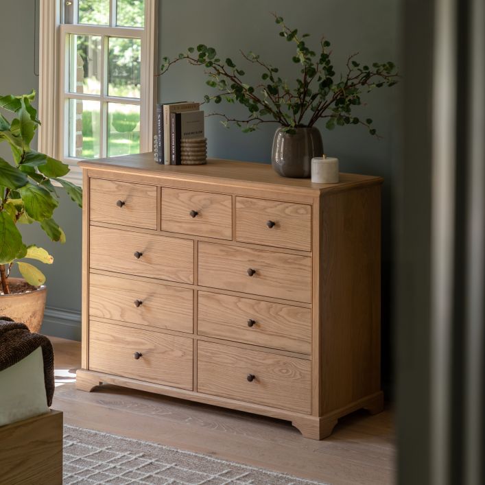 Galerie Direct Malvern Commode 9 Tiroirs