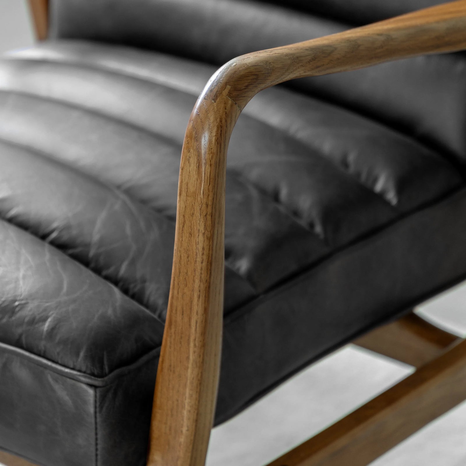 Fauteuil Datsun en Cuir Noyer Antique - 3