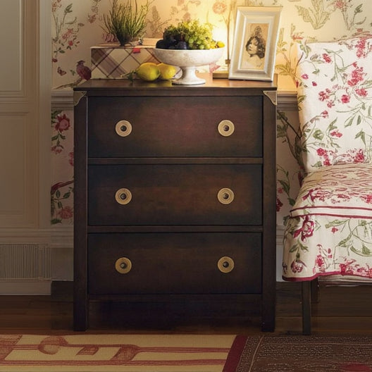 - Collection Balmoral: Coffre à 3 tiroirs en bois Châtain