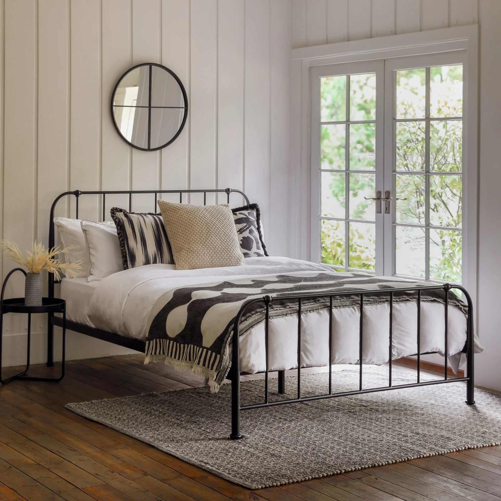 Lit king size Loughton en noir
