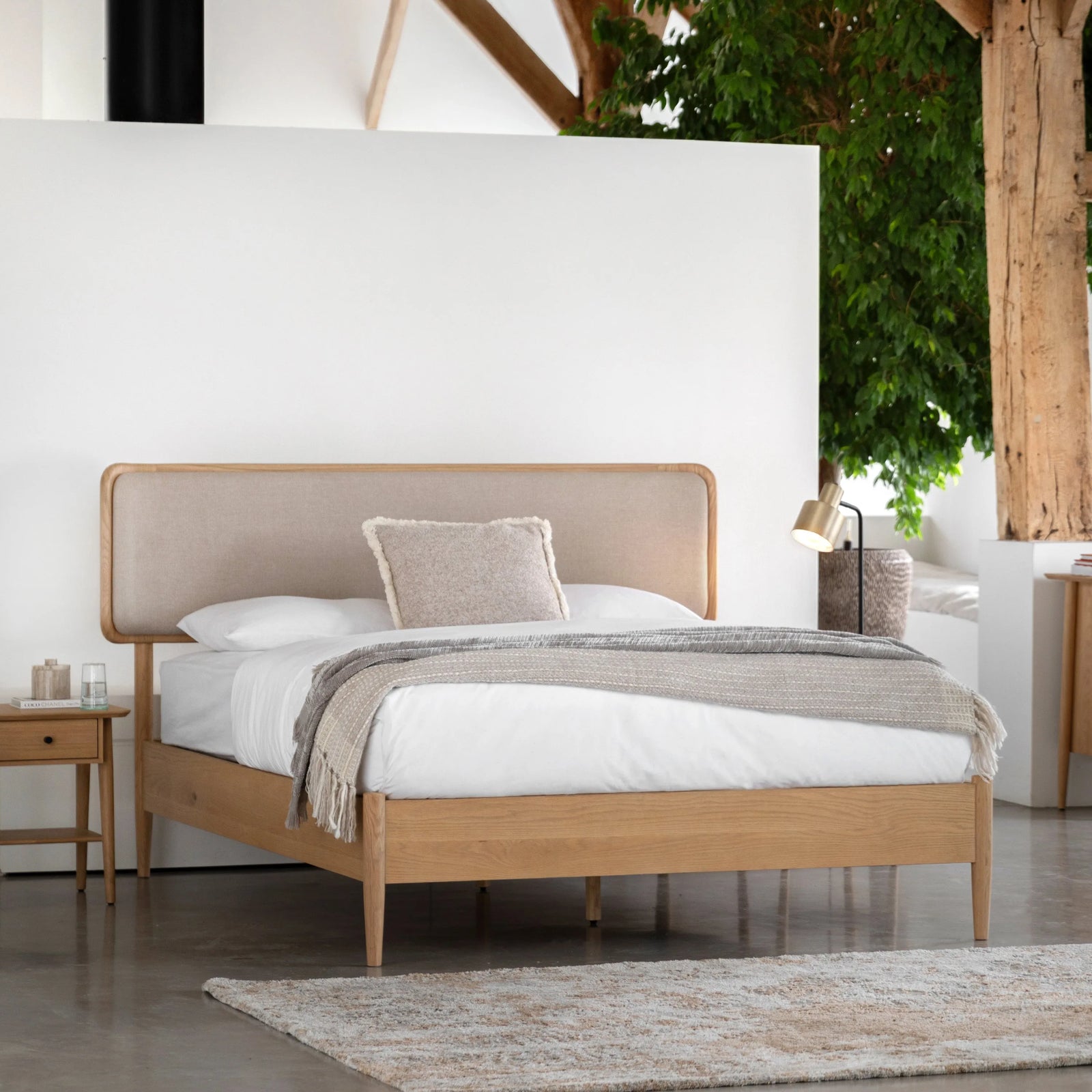 Hatfield Kingsize Bed Natural
