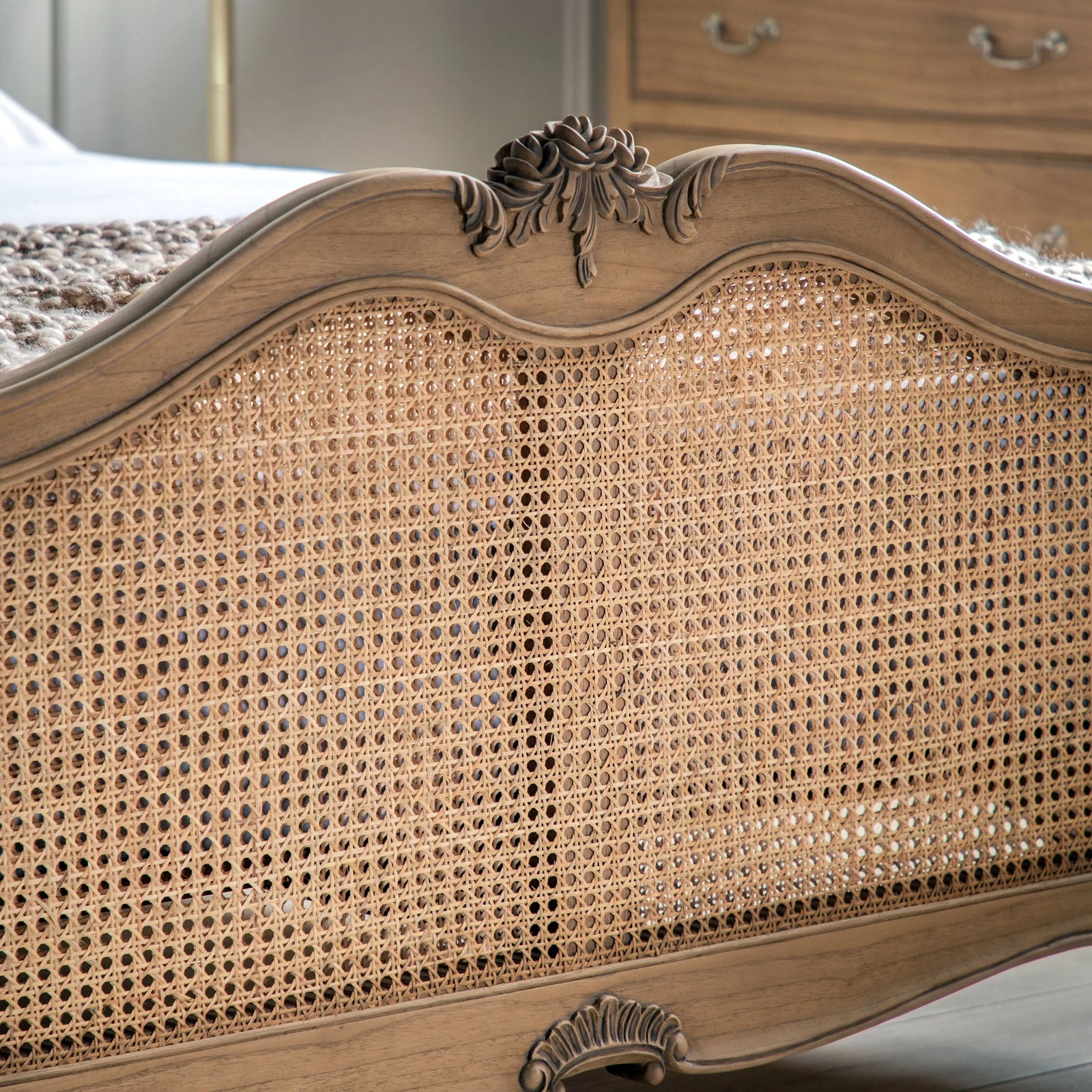 Chic Weathered Super King Cane Bed - 3
