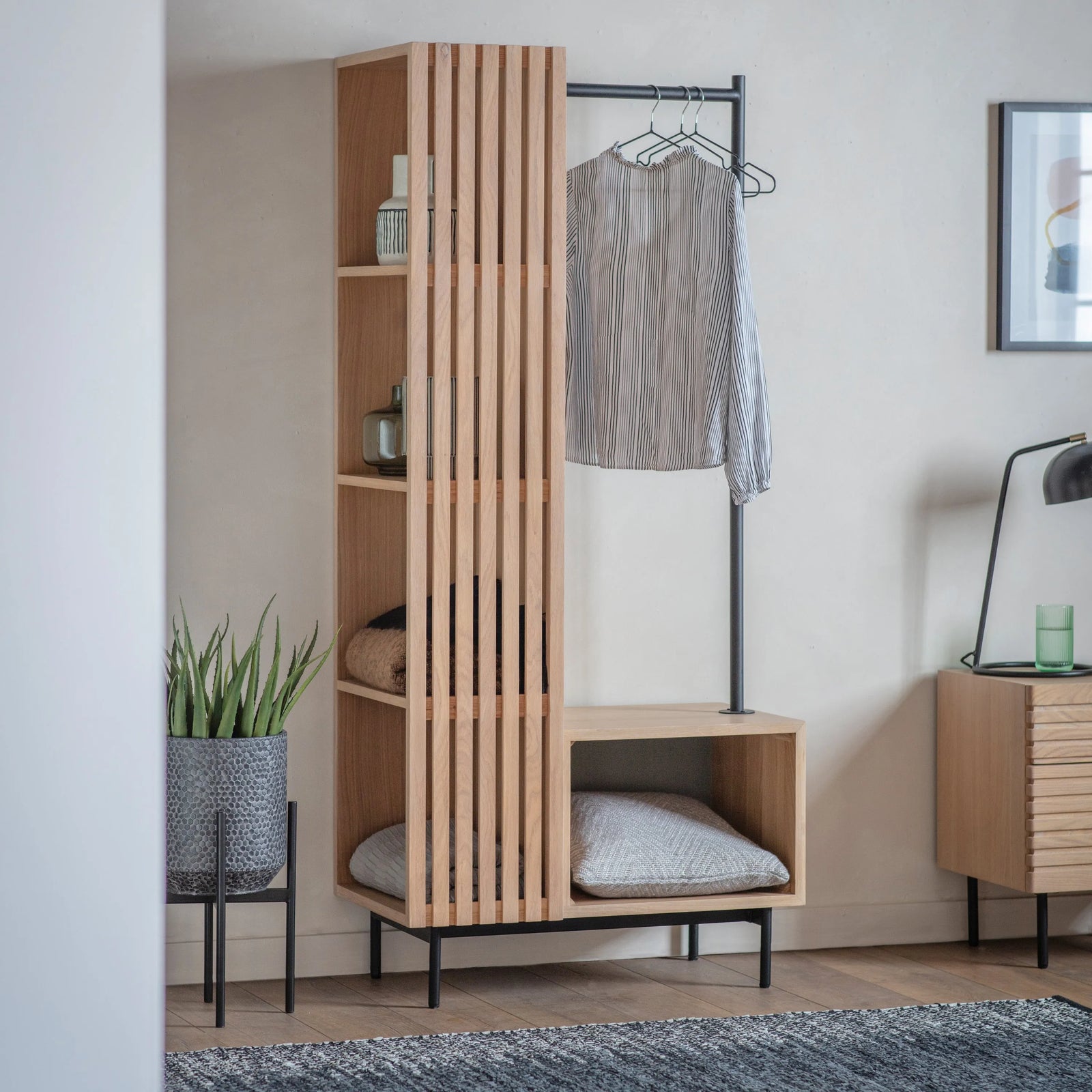 Galery Direct Okayama Armoire Ouverte