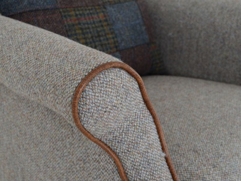 Chaise Bowmore en tissu Harris Tweed Brume avec garniture marron Brompton - 3