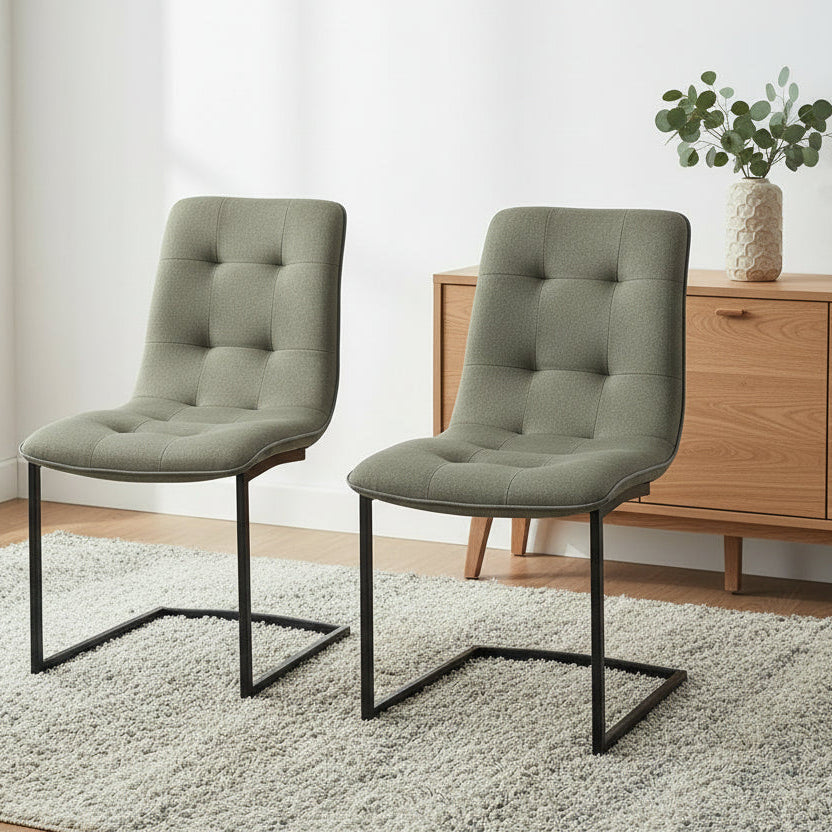Chaises de salle à manger Hampton en lot de 2 - Tissu vert sapin Carlton Meubles