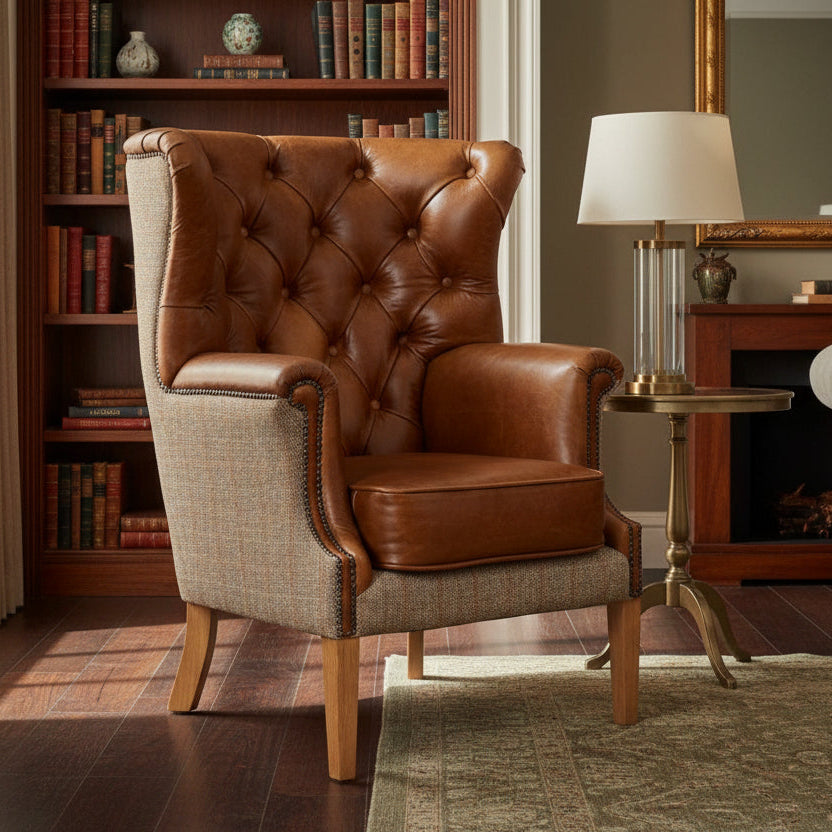Fauteuil Rembourré Winchester à Haut Dossier en Tissu Harris Tweed Camp de Chasse et Cuir