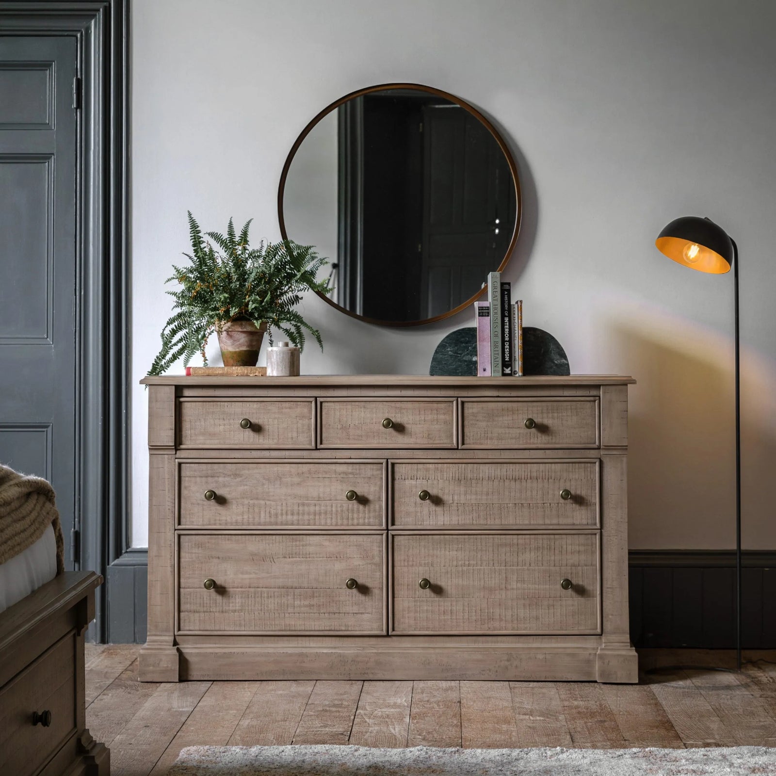 Vancouver 7 Drawer Chest