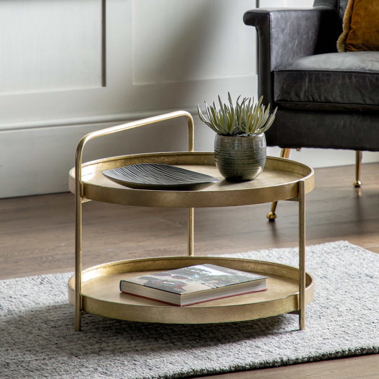 - Table basse Sennen en or
