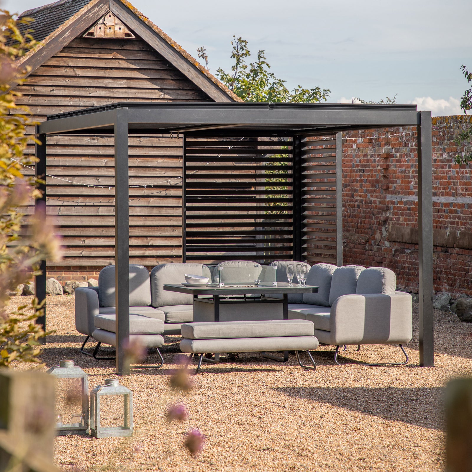 Gallery Garden Messina Pergola in Black